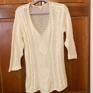 Gap-sweater-ivory-open and closed weave